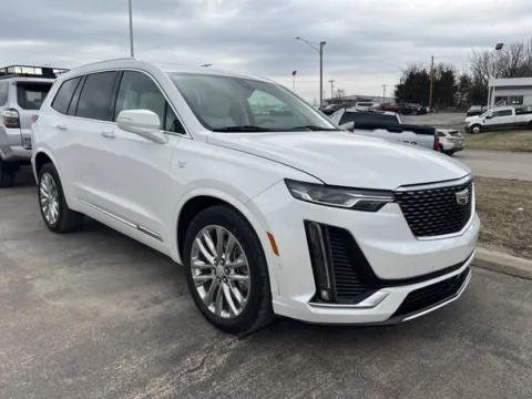 White 2021 Cadillac XT6 Premium Luxury for sale in Independence, KS