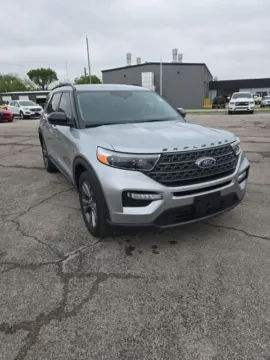 Silver 2023 Ford Explorer XLT for sale in Independence, KS