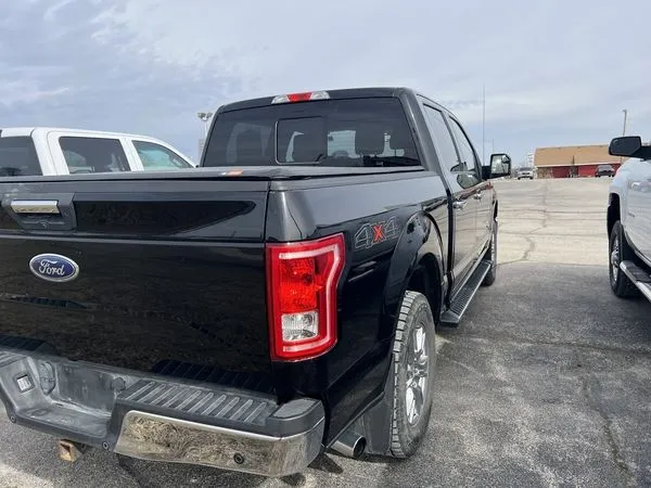 Black 2016 Ford F-150 XLT for sale in Independence, KS