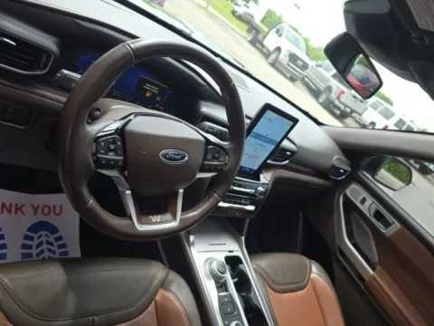 More photos of 2022 Ford Explorer King Ranch at Quality Motors Chrysler Dodge Jeep Ram, KS