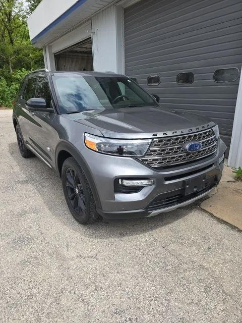 2022 Ford Explorer King Ranch 4WD's photo