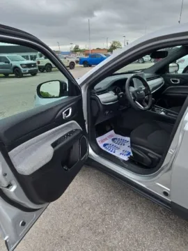 More photos of 2025 Jeep Compass Sport at Quality Motors Chrysler Dodge Jeep Ram, KS