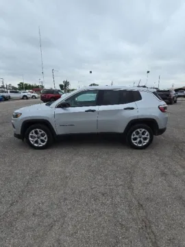 More photos of 2025 Jeep Compass Sport at Quality Motors Chrysler Dodge Jeep Ram, KS