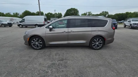 More photos of 2017 Chrysler Pacifica Limited at Quality Motors Chrysler Dodge Jeep Ram, KS