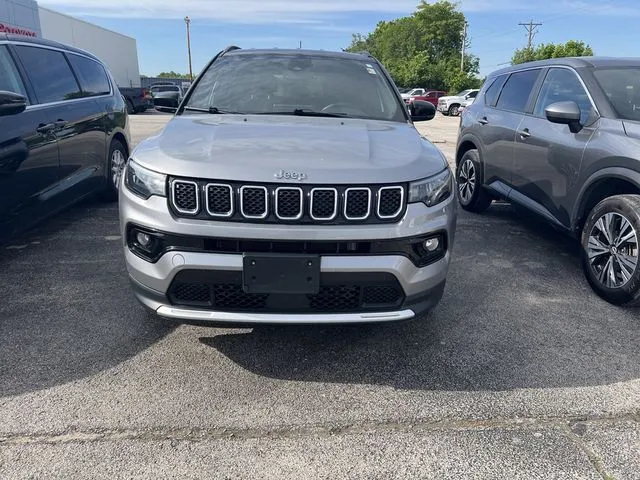 2023 Jeep Compass Limited 4X4's photo