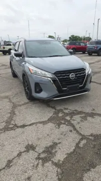 Gray 2021 Nissan Kicks SR for sale in Independence, KS