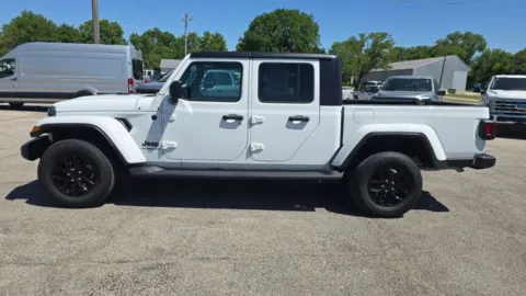 More photos of 2022 Jeep Gladiator Sport at Quality Motors Chrysler Dodge Jeep Ram, KS
