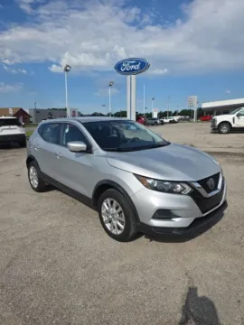 Silver 2021 Nissan Rogue Sport S for sale in Independence, KS