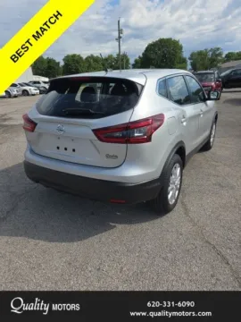 More photos of 2021 Nissan Rogue Sport S at Quality Motors Chrysler Dodge Jeep Ram, KS