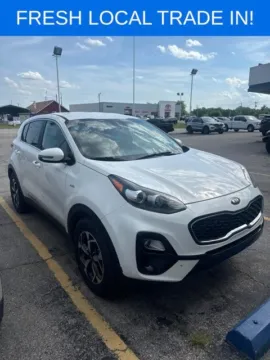 White 2020 Kia Sportage LX for sale in Independence, KS