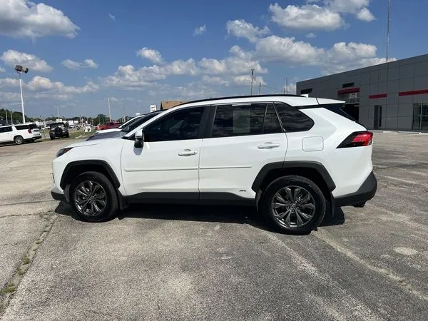 Unknown 2024 Toyota RAV4 Hybrid XLE Premium for sale in Independence, KS