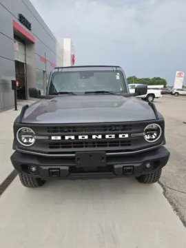 More photos of 2023 Ford Bronco Black Diamond at Quality Motors Chrysler Dodge Jeep Ram, KS