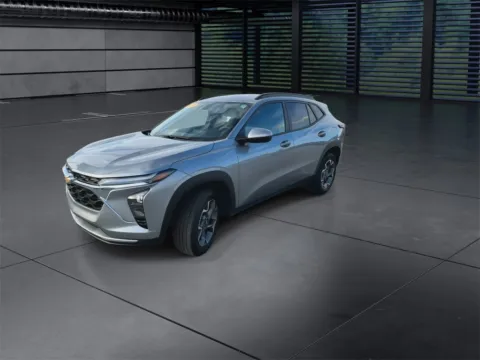 More photos of 2024 Chevrolet Trax LT at Graff Chevrolet GMC of Michigan City, IN