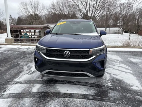 Photos of 2024 Volkswagen Taos 1.5T SE for sale in Michigan City, IN at Graff Chevrolet GMC of Michigan City