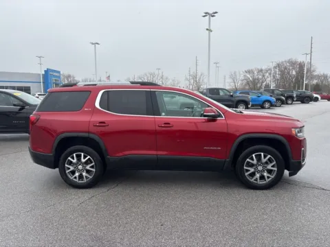 More photos of 2023 GMC Acadia SLT at Graff Chevrolet GMC of Michigan City, IN