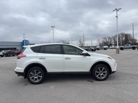 More photos of 2018 Toyota RAV4 Limited at Graff Chevrolet GMC of Michigan City, IN