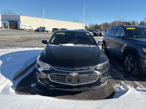 Photos of 2018 Chevrolet Malibu LT for sale in Michigan City, IN at Graff Chevrolet GMC of Michigan City