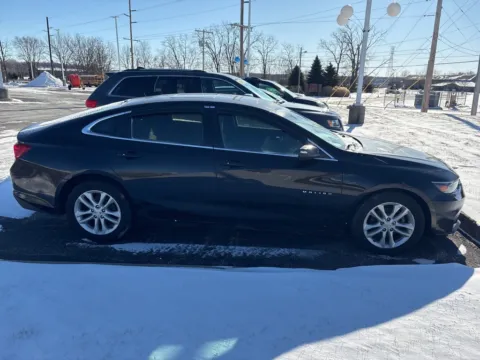 More photos of 2018 Chevrolet Malibu LT at Graff Chevrolet GMC of Michigan City, IN
