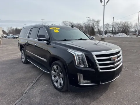 Another view of 2017 Cadillac Escalade ESV Luxury for sale in Michigan City, IN at Graff Chevrolet GMC of Michigan City