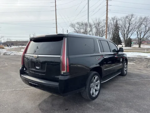 More photos of 2017 Cadillac Escalade ESV Luxury at Graff Chevrolet GMC of Michigan City, IN