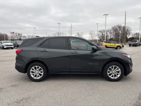 More photos of 2020 Chevrolet Equinox LS at Graff Chevrolet GMC of Michigan City, IN
