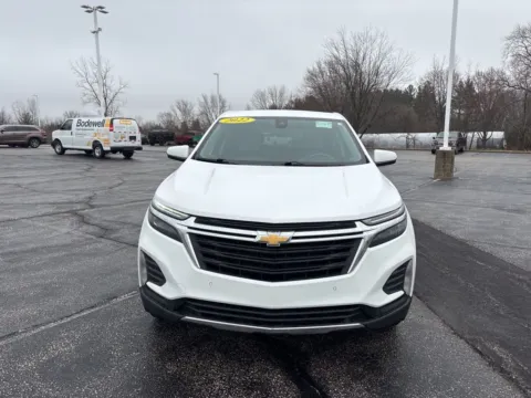 Photos of 2022 Chevrolet Equinox LT for sale in Michigan City, IN at Graff Chevrolet GMC of Michigan City