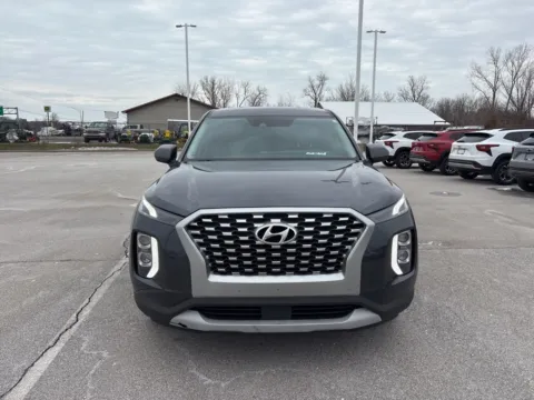 Photos of 2020 Hyundai Palisade SE for sale in Michigan City, IN at Graff Chevrolet GMC of Michigan City