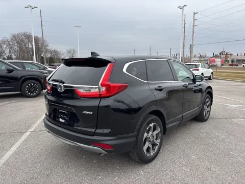 More photos of 2017 Honda CR-V EX at Graff Chevrolet GMC of Michigan City, IN