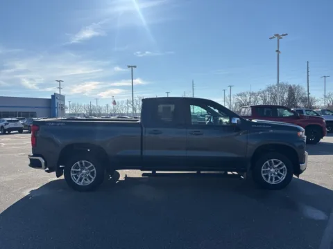 More photos of 2020 Chevrolet Silverado 1500 LT at Graff Chevrolet GMC of Michigan City, IN