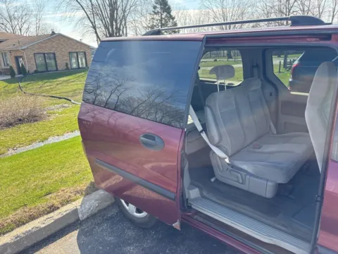 More photos of 2007 Ford Freestar SE at Graff Chevrolet GMC of Michigan City, IN