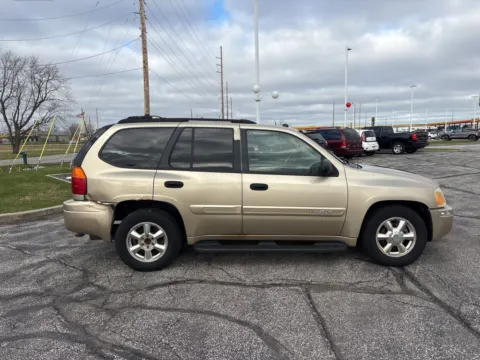 More photos of 2005 GMC Envoy SLE at Graff Chevrolet GMC of Michigan City, IN