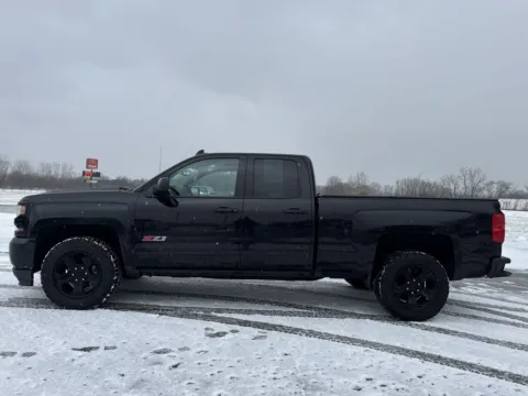 More photos of 2017 Chevrolet Silverado 1500 LT at Graff Chevrolet GMC of Michigan City, IN