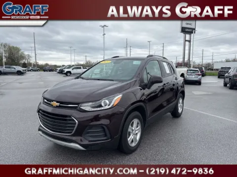 Black 2022 Chevrolet Trax LT for sale in Michigan City, IN