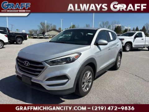 Silver 2018 Hyundai Tucson SE for sale in Michigan City, IN