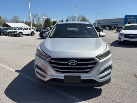 Photos of 2018 Hyundai Tucson SE for sale in Michigan City, IN at Graff Chevrolet GMC of Michigan City