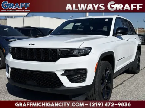 White 2023 Jeep Grand Cherokee Altitude for sale in Michigan City, IN