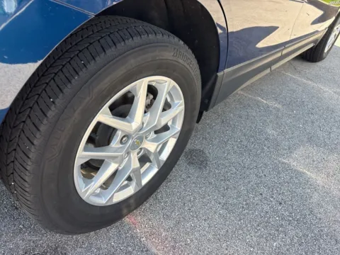 More photos of 2022 Chevrolet Equinox LT at Graff Chevrolet GMC of Michigan City, IN