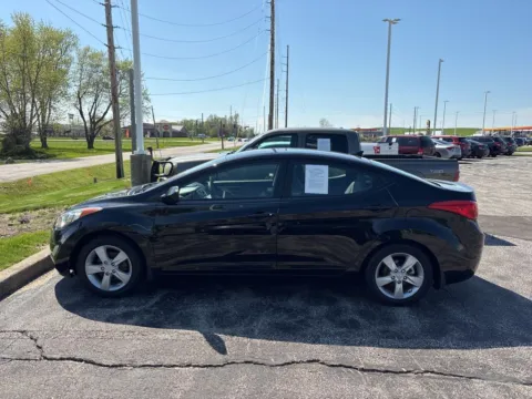 More photos of 2012 Hyundai Elantra GLS at Graff Chevrolet GMC of Michigan City, IN