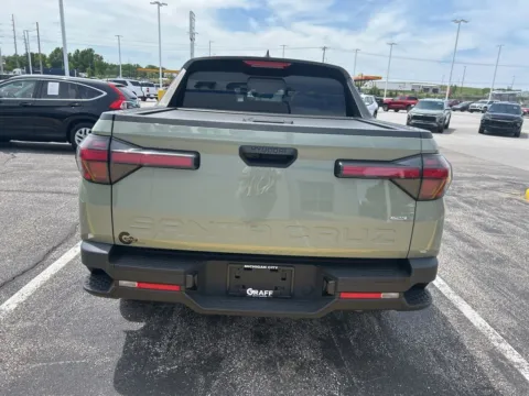 More photos of 2022 Hyundai Santa Cruz SEL at Graff Chevrolet GMC of Michigan City, IN