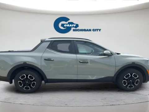 More photos of 2022 Hyundai Santa Cruz SEL at Graff Chevrolet GMC of Michigan City, IN