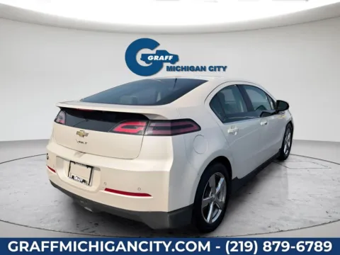 More photos of 2013 Chevrolet Volt at Graff Chevrolet GMC of Michigan City, IN
