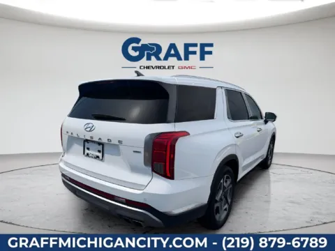 More photos of 2024 Hyundai Palisade Limited at Graff Chevrolet GMC of Michigan City, IN