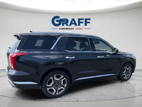More photos of 2024 Hyundai Palisade Limited at Graff Chevrolet GMC of Michigan City, IN