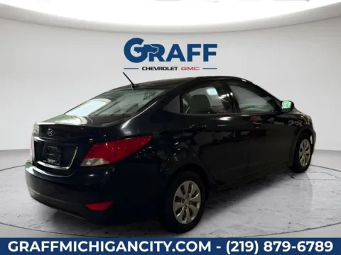 More photos of 2017 Hyundai Accent SE at Graff Chevrolet GMC of Michigan City, IN