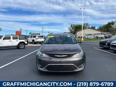 Photos of 2017 Chrysler Pacifica Touring L for sale in Michigan City, IN at Graff Chevrolet GMC of Michigan City