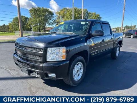 Black 2011 Chevrolet Silverado 1500 LT for sale in Michigan City, IN