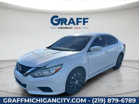 White 2017 Nissan Altima 2.5 S for sale in Michigan City, IN