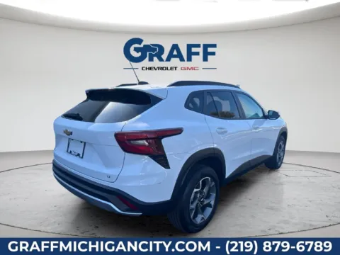 More photos of 2024 Chevrolet Trax LT at Graff Chevrolet GMC of Michigan City, IN