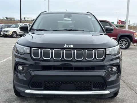 Another view of 2022 Jeep Compass Limited for sale in Burns Harbor, IN at Graff Chevrolet of Chesterton
