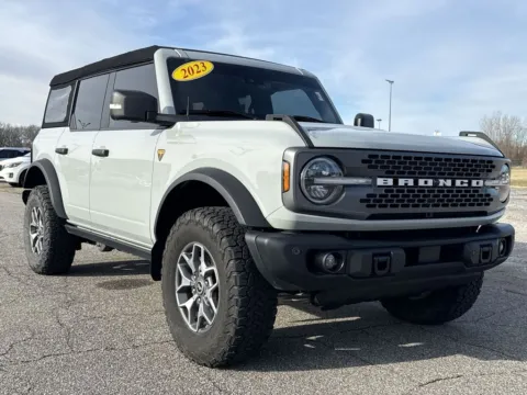 Photos of 2023 Ford Bronco for sale in Burns Harbor, IN at Graff Chevrolet of Chesterton